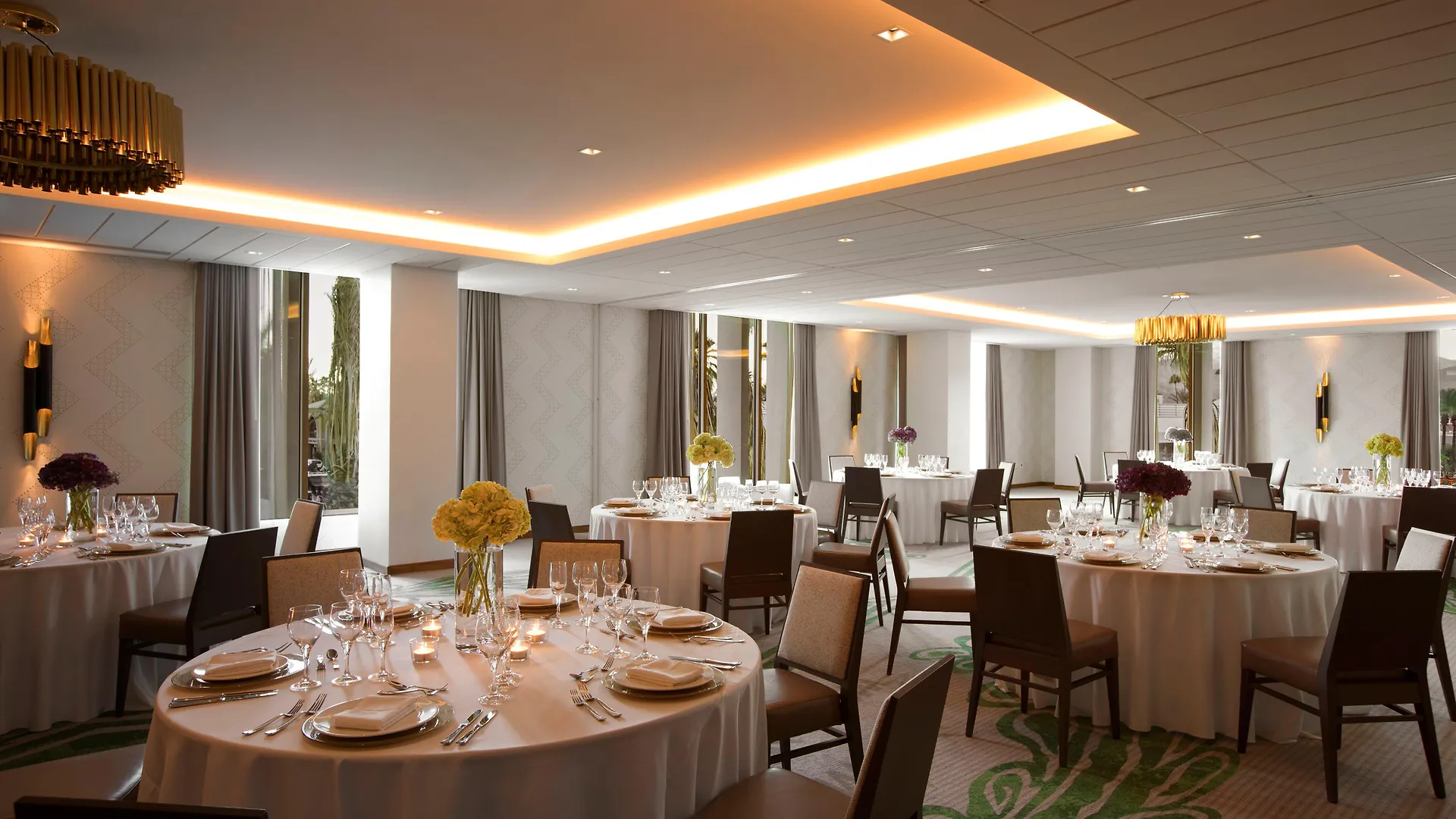 Kimpton Rowan Palm Springs Hotel By Ihg Resort